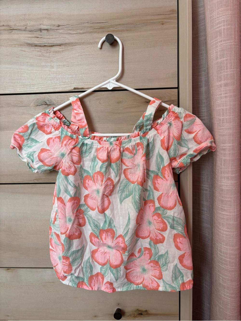 SO Pink Coral Floral Off-Shoulder Top